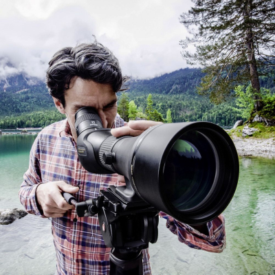 Longue-vue Nikon Monarch 82 ED-A  + housse de terrain offerte