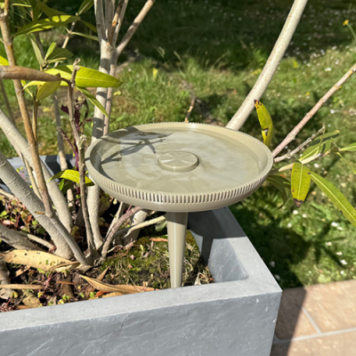 Pied pour abreuvoir LPO à piquer