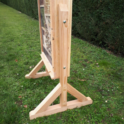 Piètement bois à poser pour hôtel à insectes géant