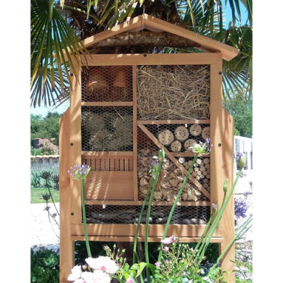 Hôtel à insectes géant pour auxiliaires