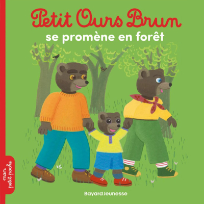 Petit Ours Brun se promène en forêt