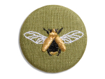 Broche brodée - Scarabée doré