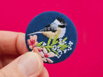 Broche brodée - Mésange nonnette